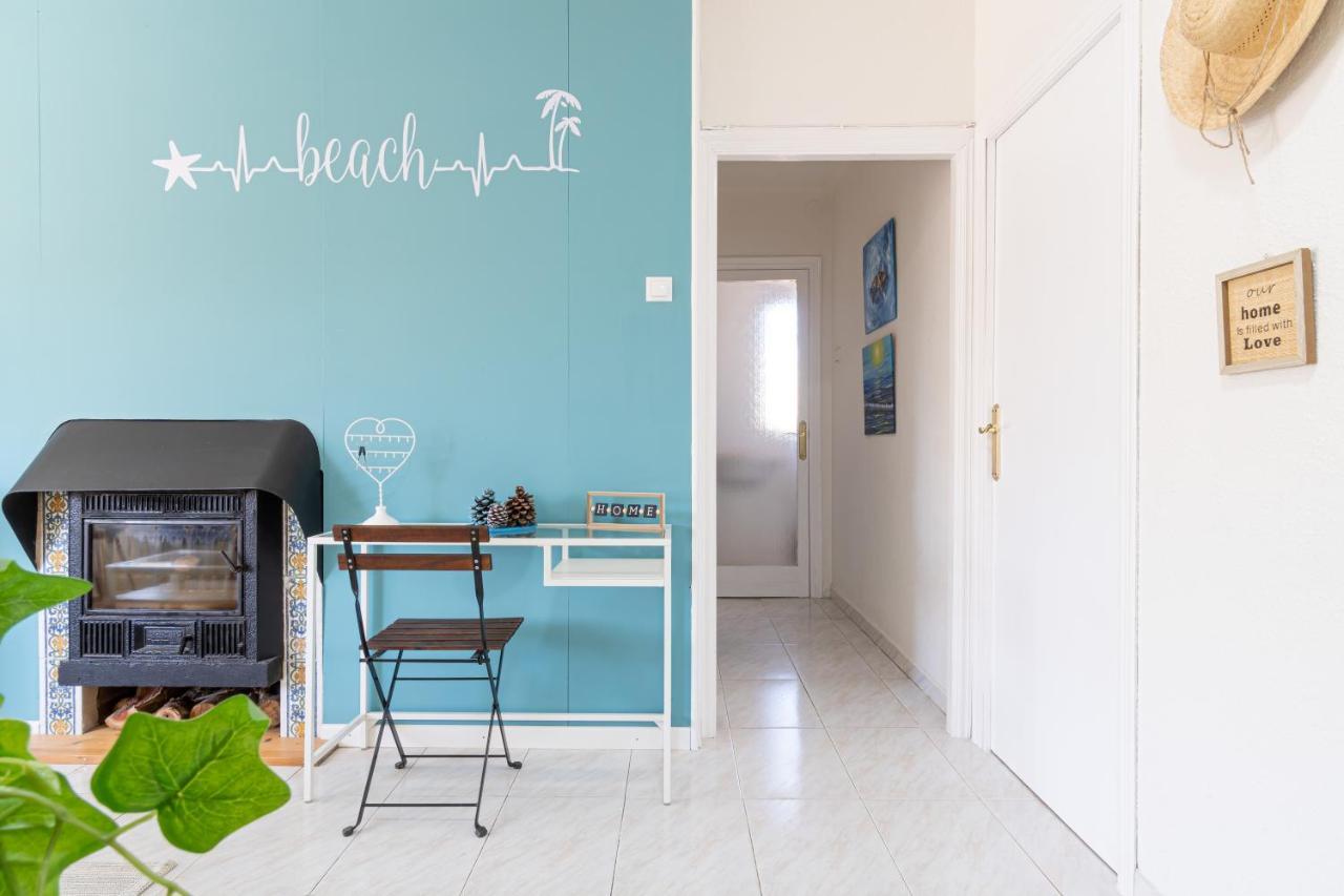 Coastal Paradise & Cozy Home With A 100M From The Beach! 캠브릴스 외부 사진