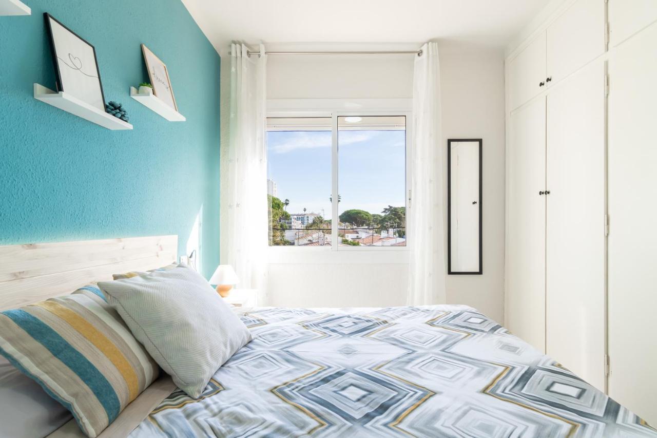 Coastal Paradise & Cozy Home With A 100M From The Beach! 캠브릴스 외부 사진