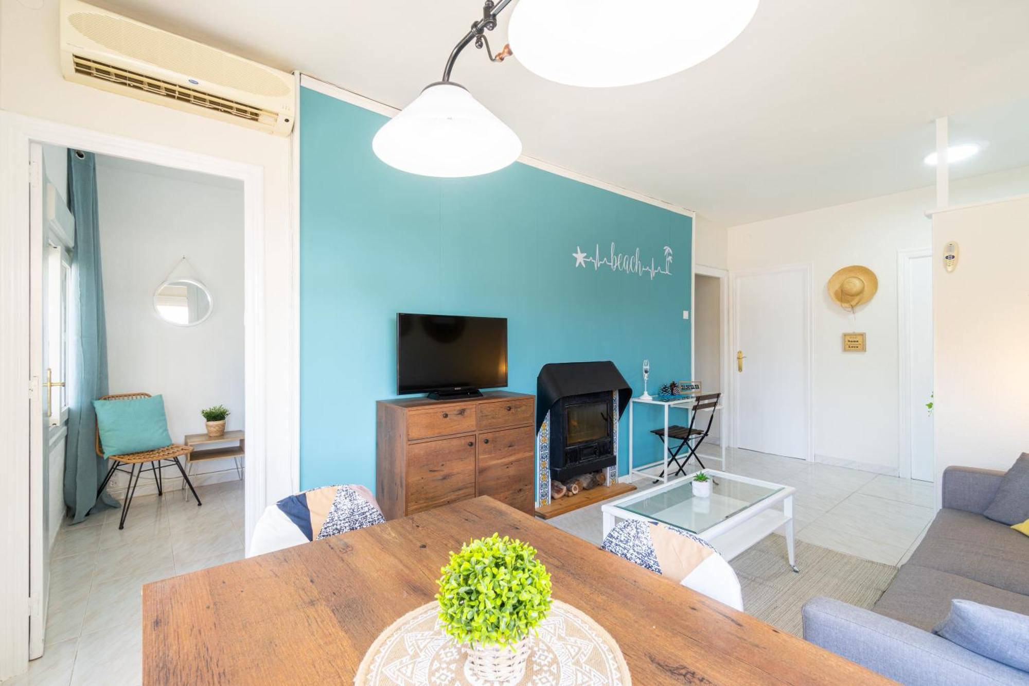 Coastal Paradise & Cozy Home With A 100M From The Beach! 캠브릴스 외부 사진
