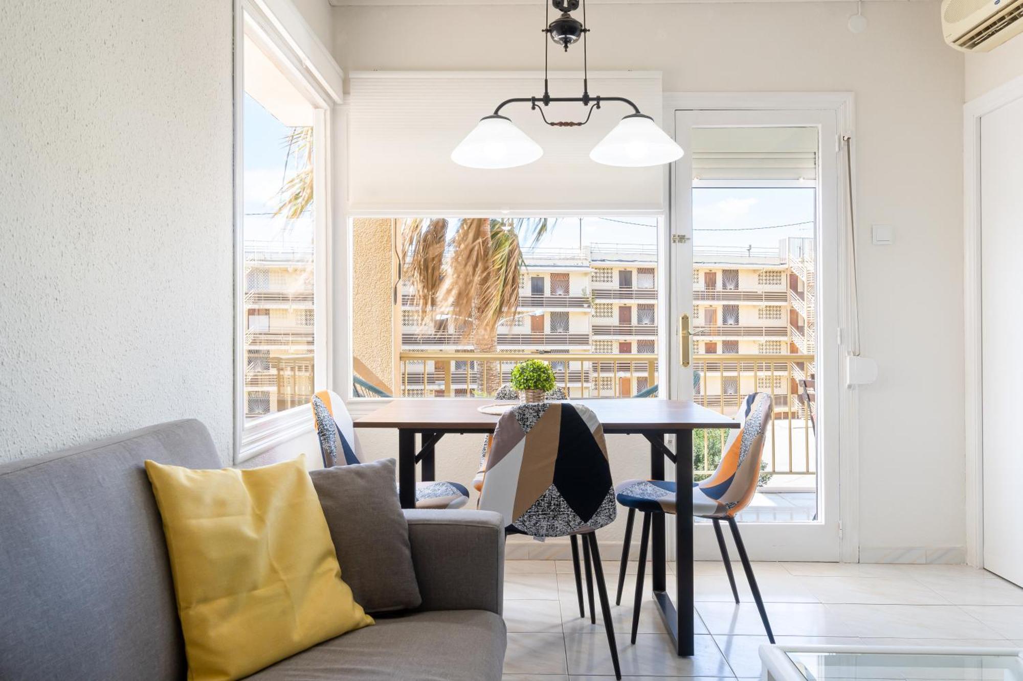 Coastal Paradise & Cozy Home With A 100M From The Beach! 캠브릴스 외부 사진